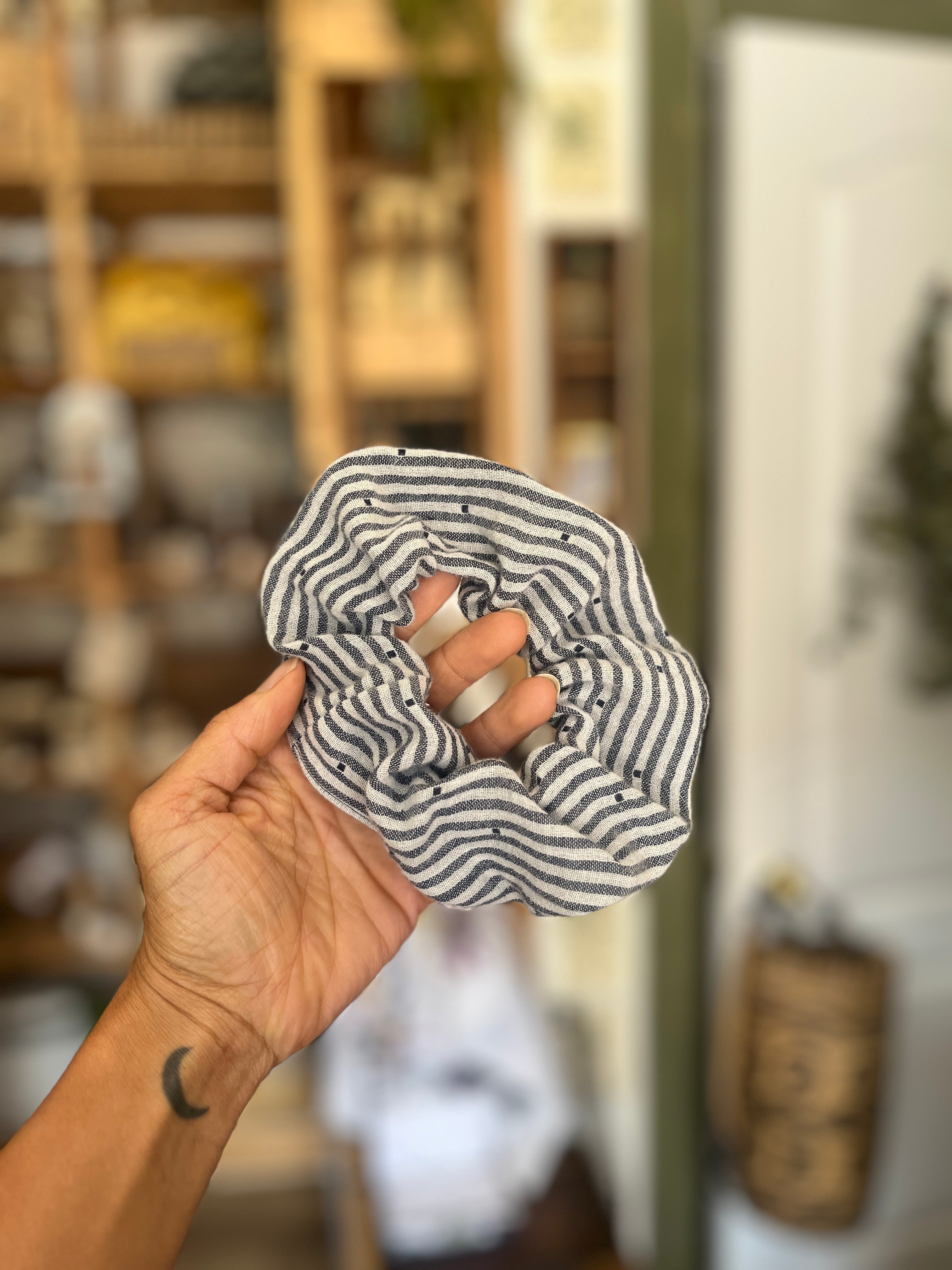 Hair Scrunchies {Upcycled Fabrics}