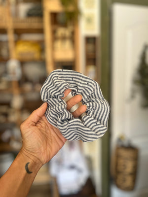 Hair Scrunchies {Upcycled Fabrics}