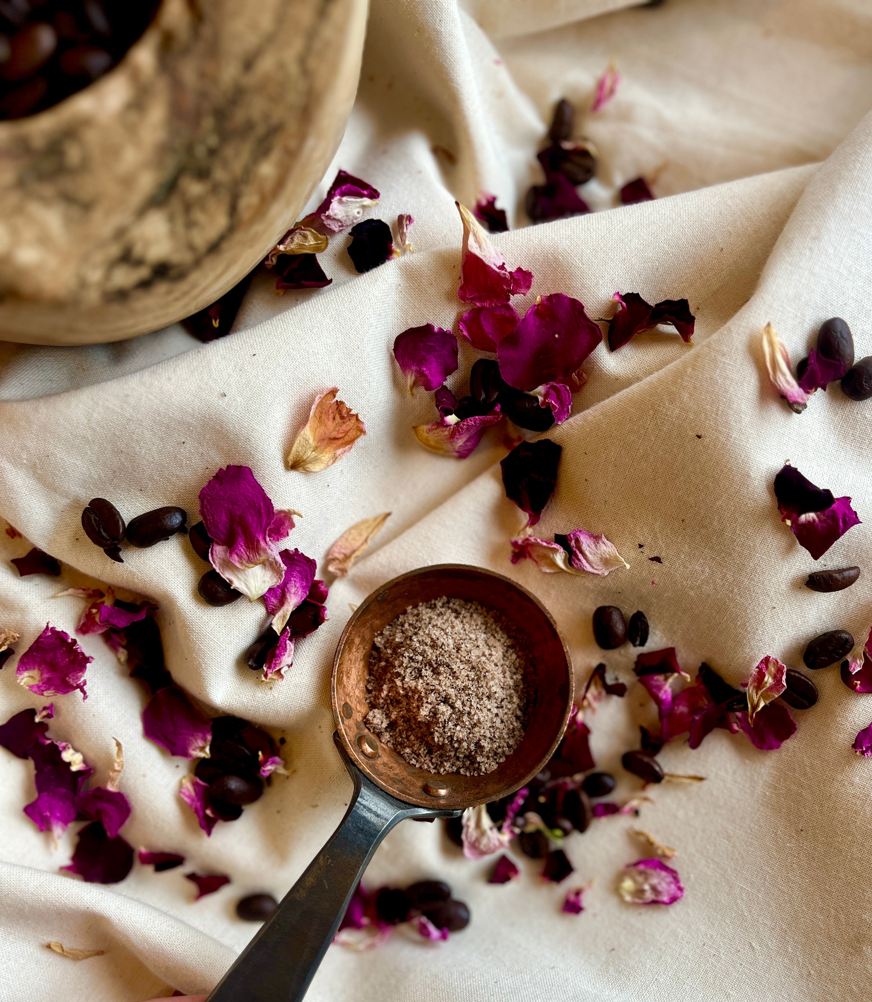 Coffee, Rose & Vanilla Bean Scrub