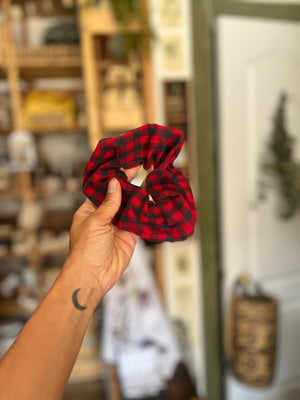 Hair Scrunchies {Upcycled Fabrics}