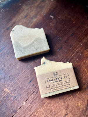 Natural Earl Grey & Vanilla Bean Soap made with organic Earl Grey tea, vanilla powder, and organic coconut milk. Scented with warm essential oils.